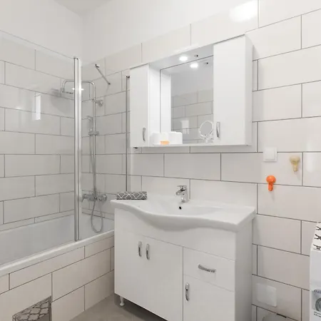 Salvagno Appartement *